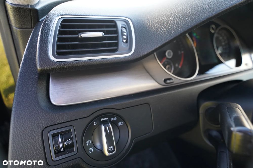 Volkswagen Passat - 7