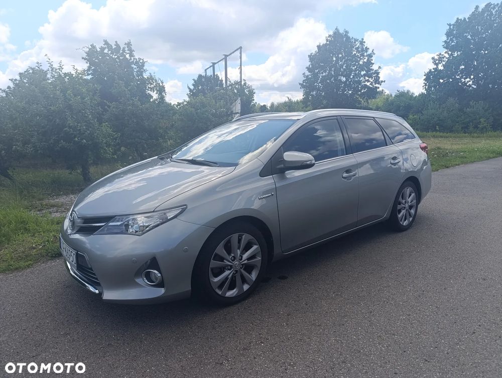 Toyota Auris - 1