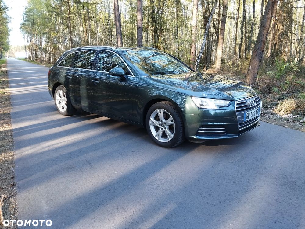 Audi A4 Avant 2.0 TFSI ultra S tronic design - 4