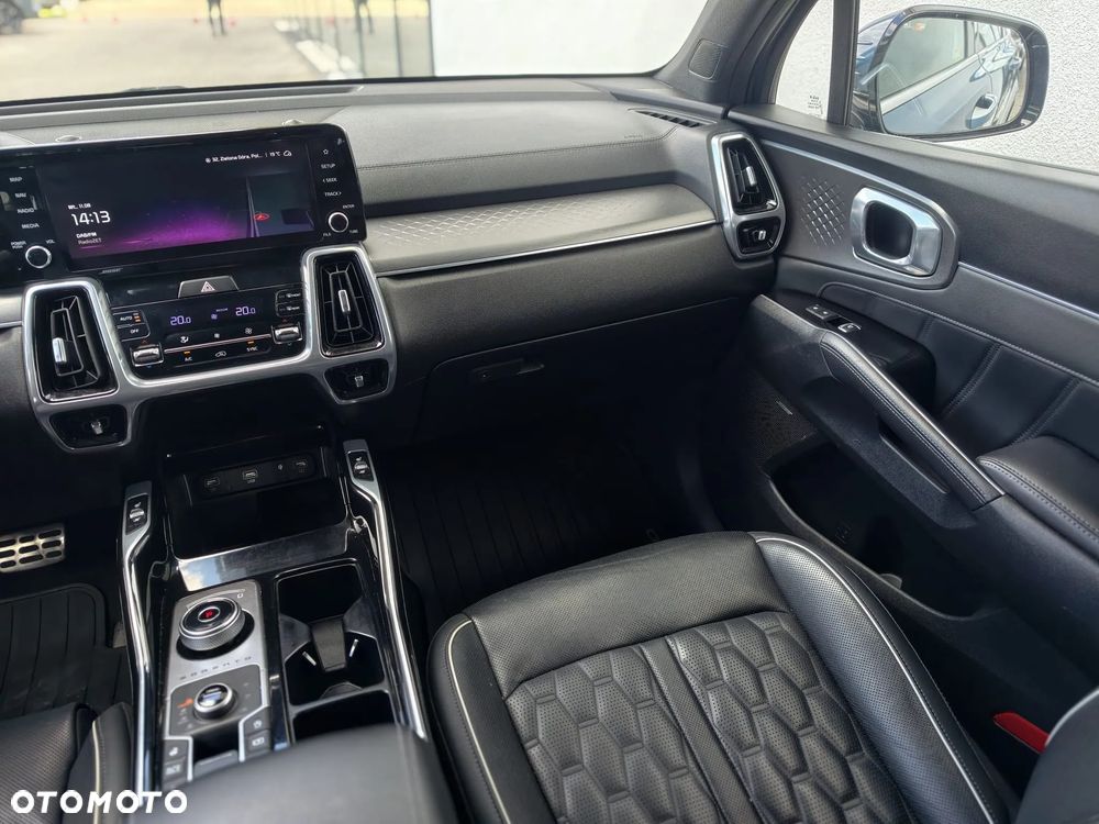 Kia Sorento - 10