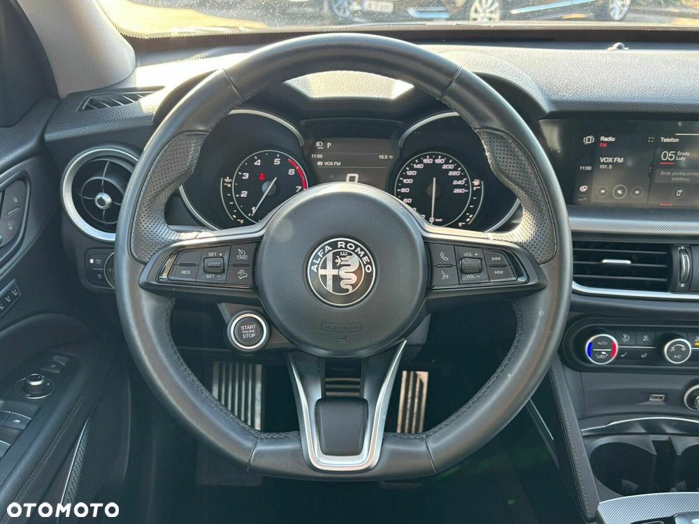 Alfa Romeo Stelvio 2.0 Turbo Sprint Q4 - 14