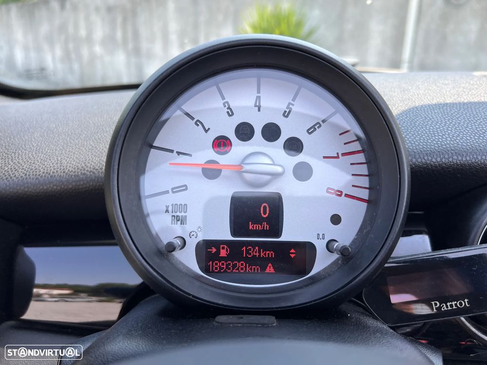 MINI Cabrio Cooper - 12