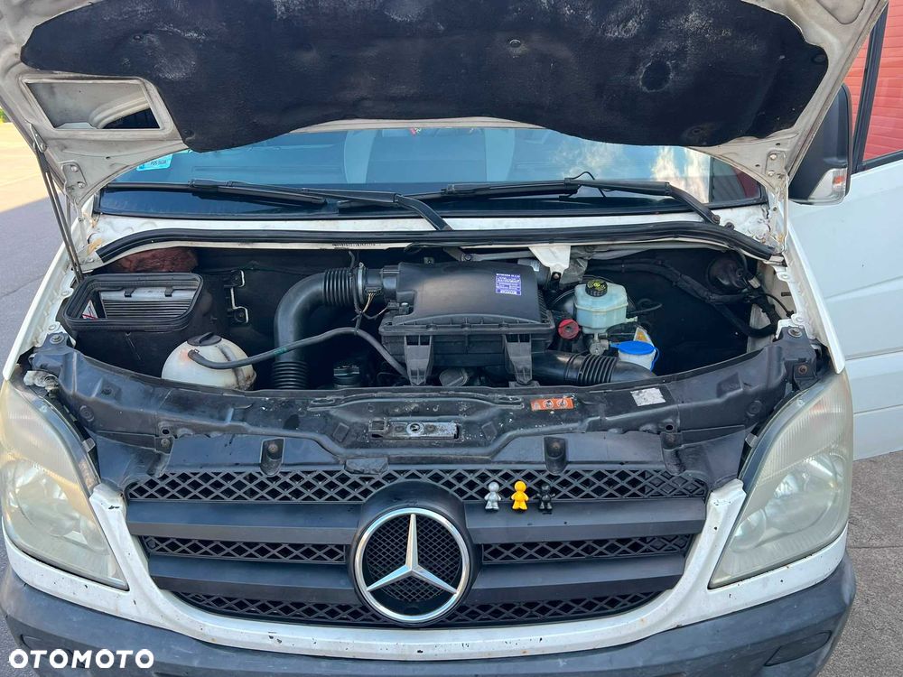 Mercedes-Benz Sprinter - 4