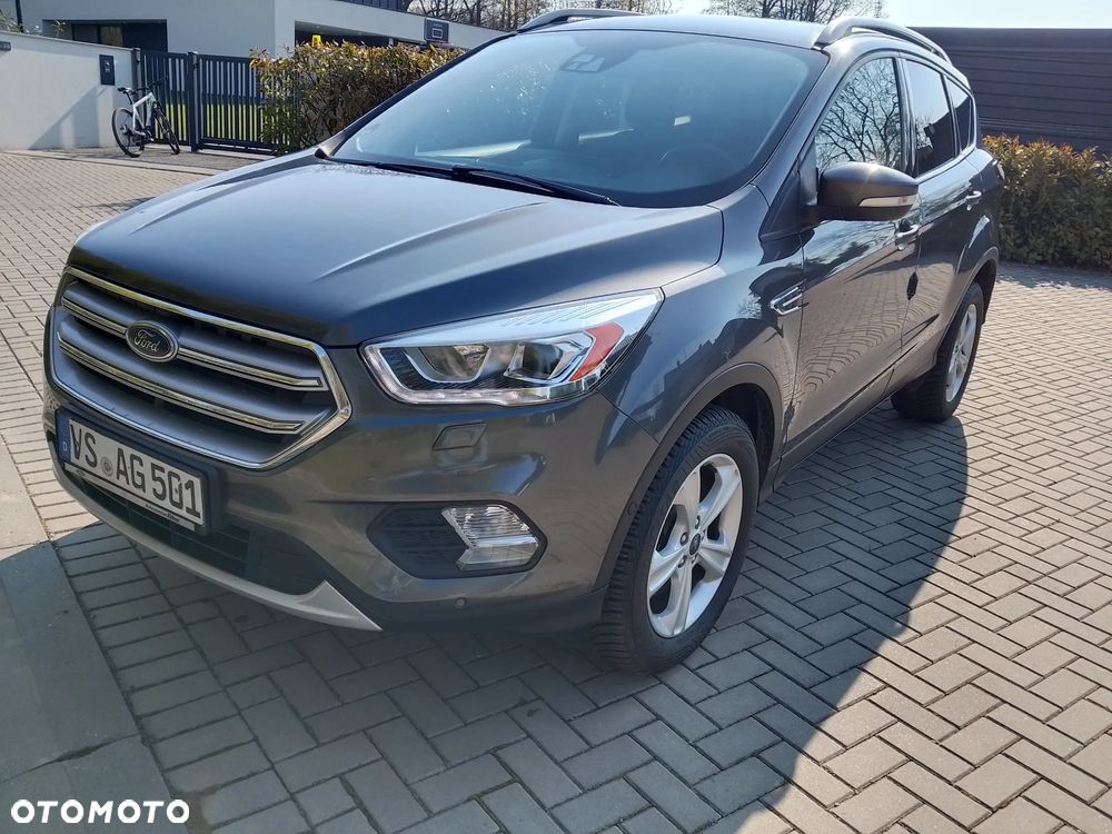 Ford Kuga 2.0 TDCi 2x4 Titanium - 3