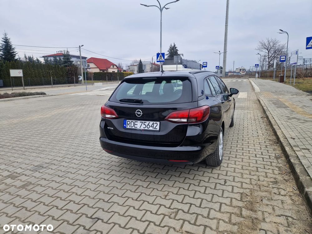 Opel Astra 1.6 CDTI Dynamic S&S - 10