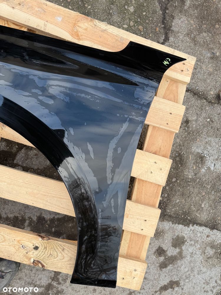 BŁOTNIK LEWY PRZÓD OPEL ASTRA L VI 403078B02 CZARNY METALIK W KOLOR - 23