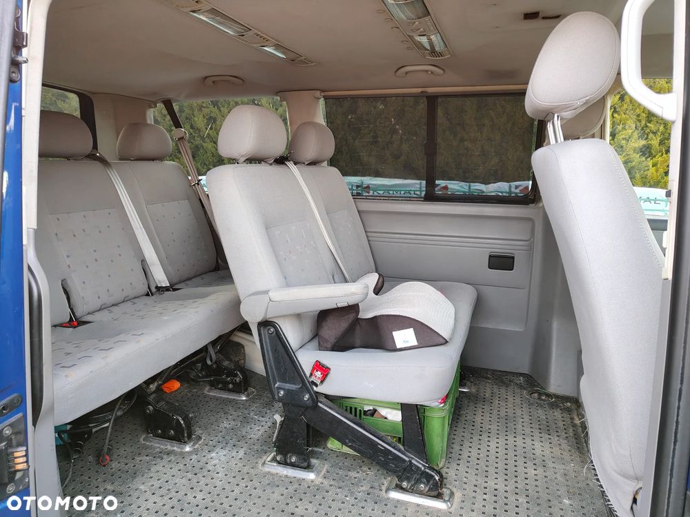 Volkswagen Transporter - 9