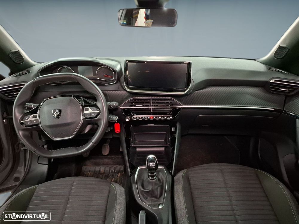 Peugeot 2008 1.2 PureTech Active - 12