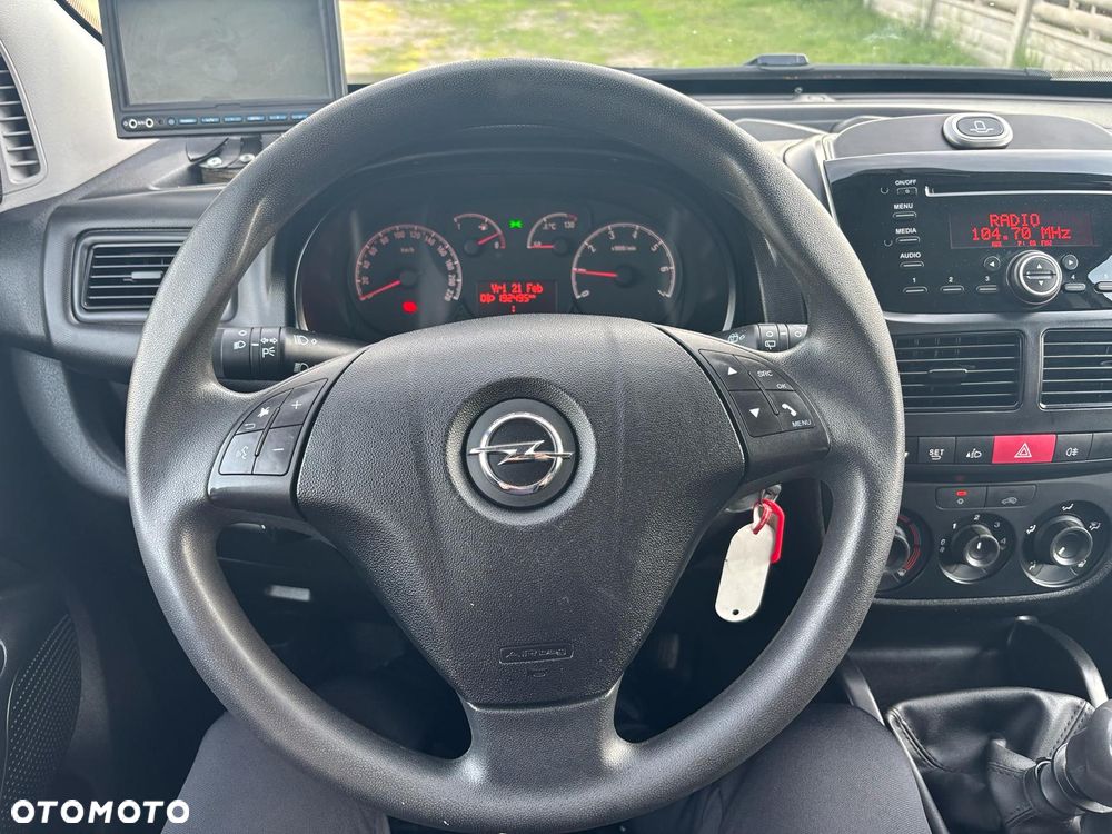 Opel COMBO MAXI - 19