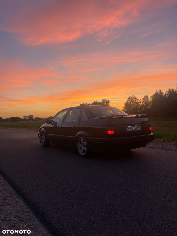 Volkswagen Passat 2.0 GT - 2