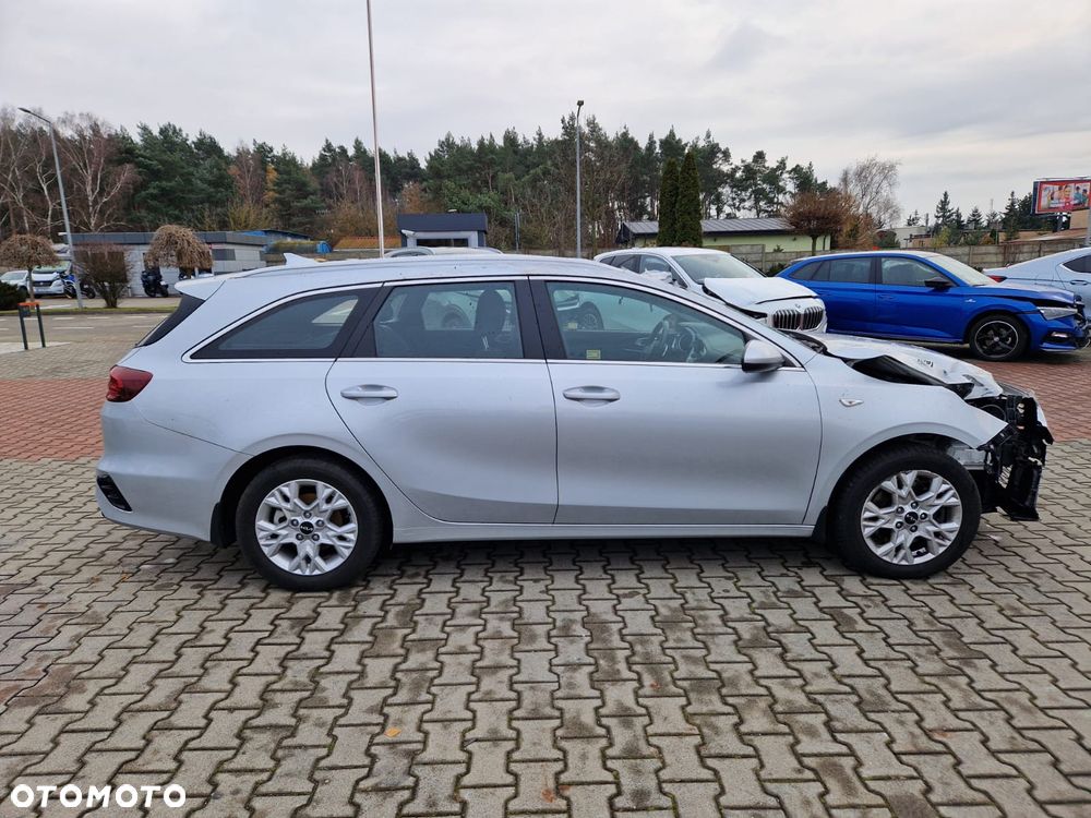 Kia Ceed 1.5 T-GDI M DCT - 5