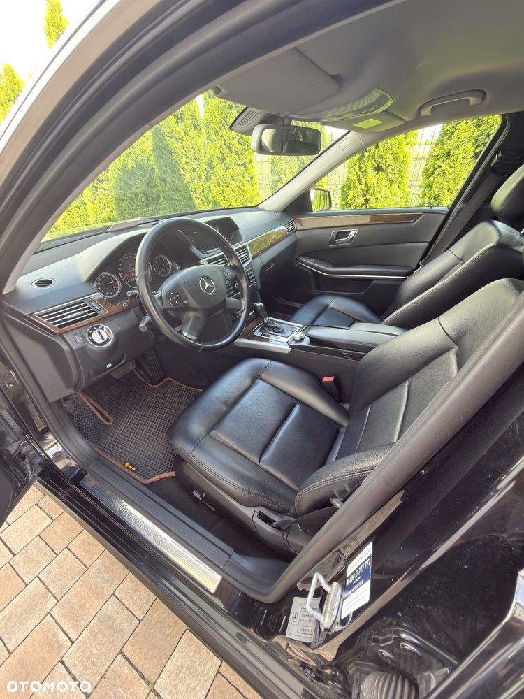 Mercedes-Benz Klasa E 220 CDI BlueEff - 18