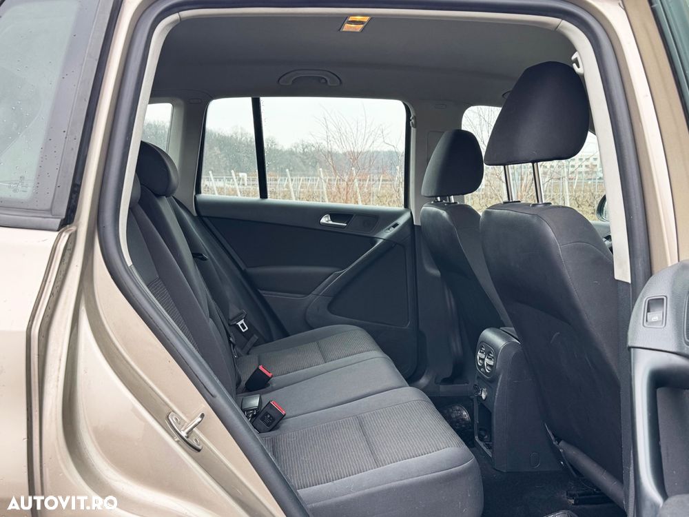 Volkswagen Tiguan - 11