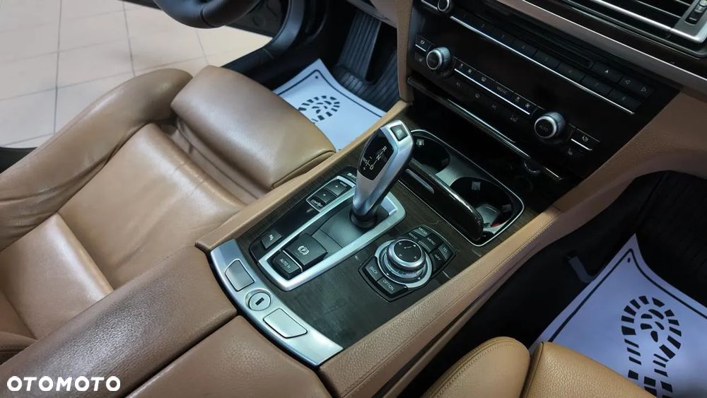 BMW Seria 7 730d xDrive - 37
