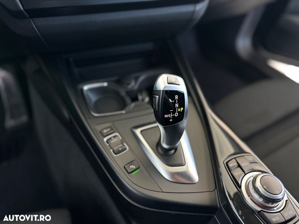 BMW Seria 1 116d Aut. Sport Line - 31
