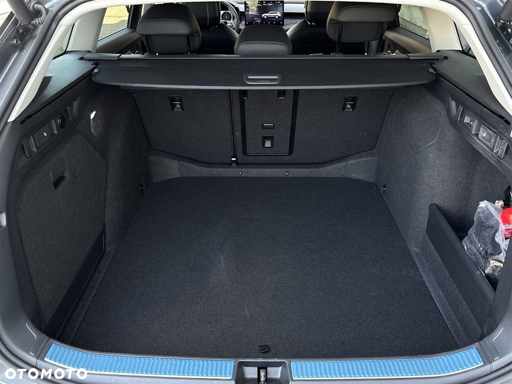 Skoda Superb 2.0 TDI SCR 4x4 L&K DSG - 11
