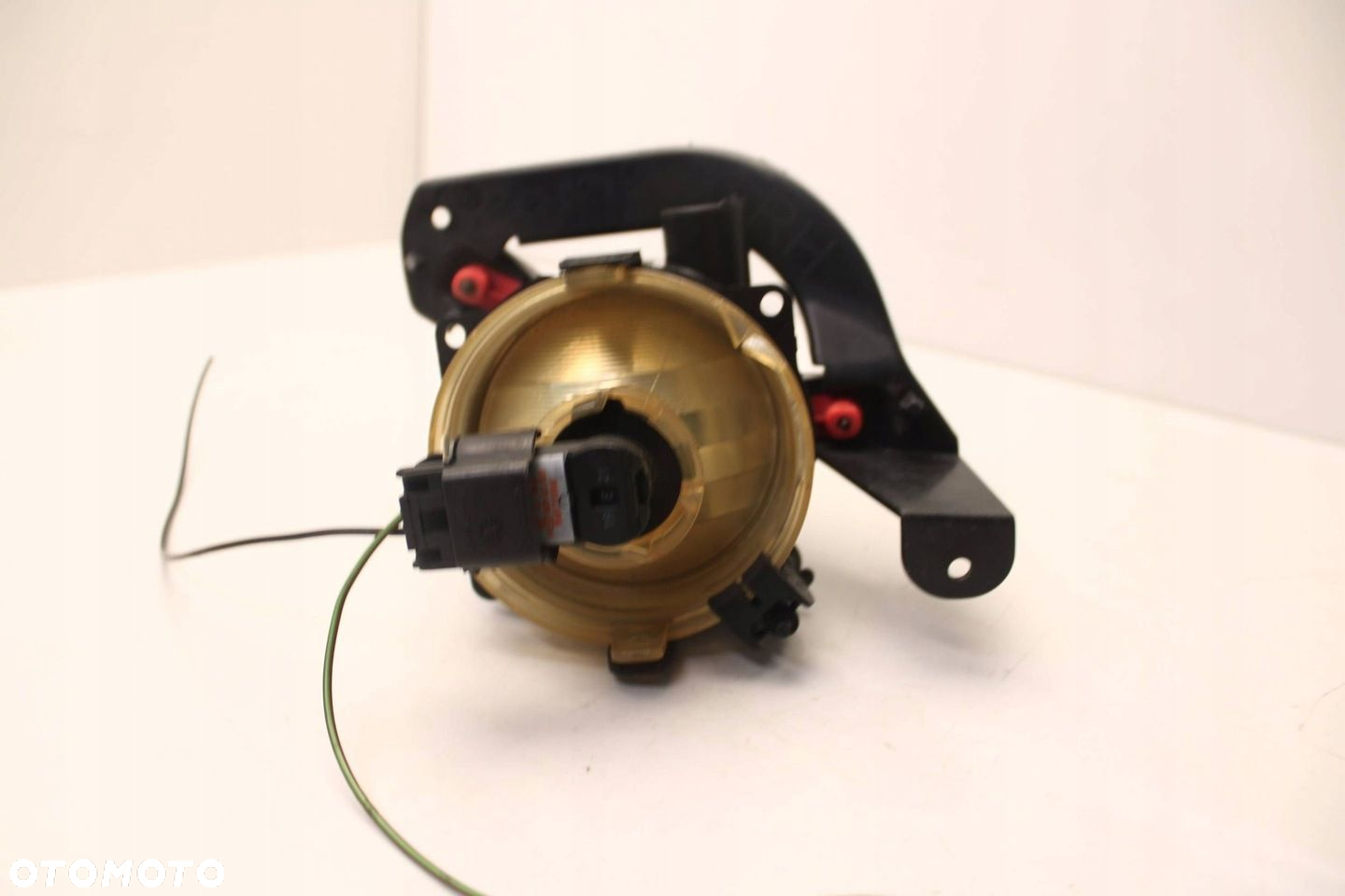 OPEL CORSA D ŚWIATŁO PRZECIWMGIELNE HALOGEN ZDERZAKA PRAWY PRZÓD 13253626 - 4