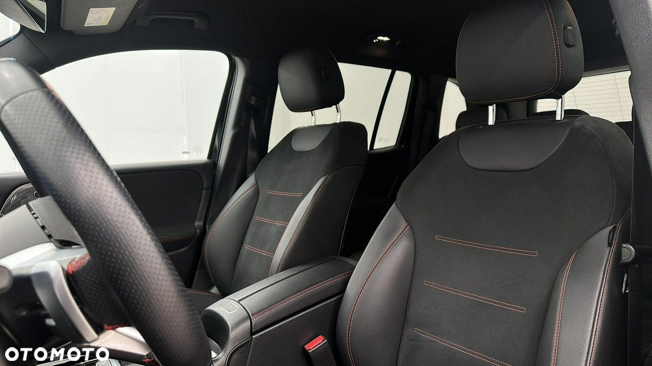 Mercedes-Benz GLB 200 d 4-Matic 8G-DCT - 16