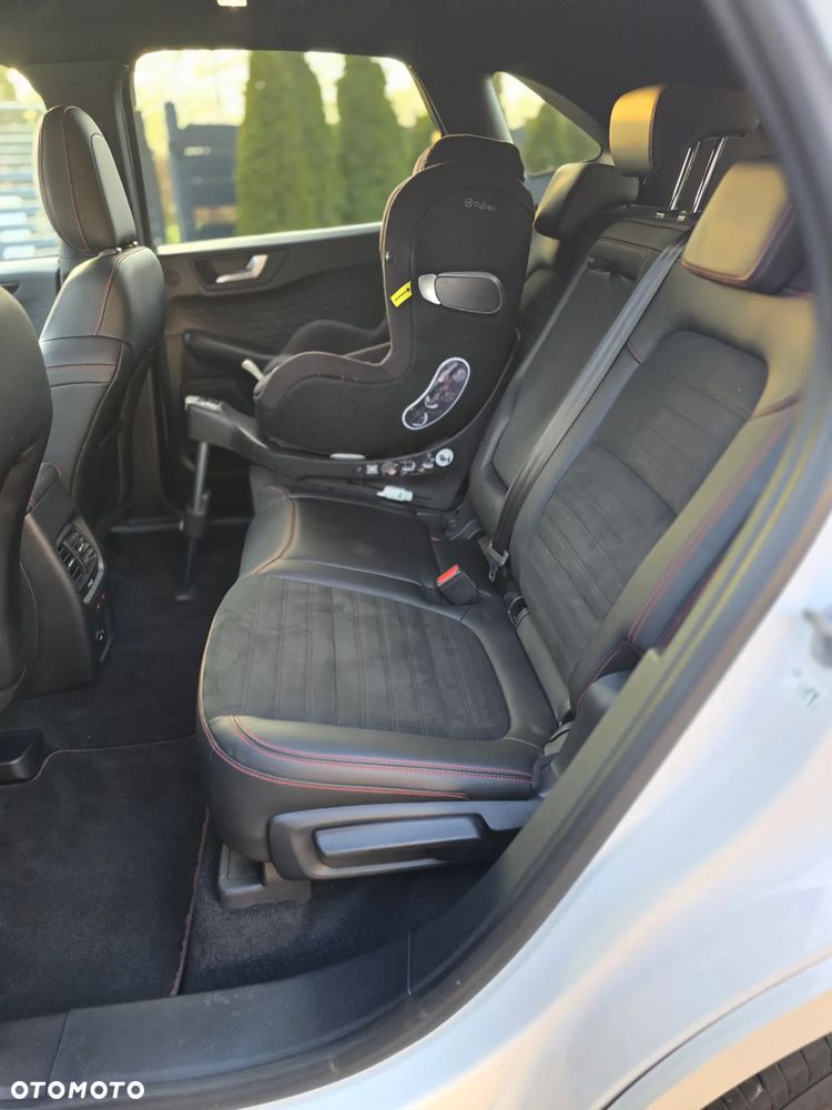 Ford Kuga 2.5 Duratec PHEV ST-LINE - 16