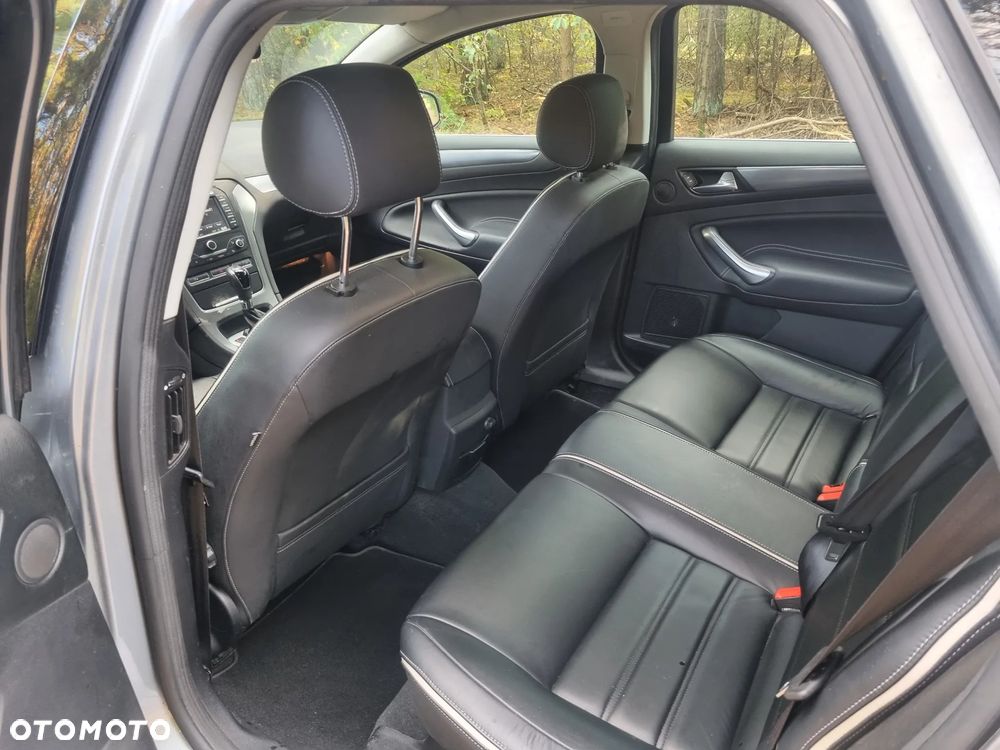 Ford Mondeo - 11