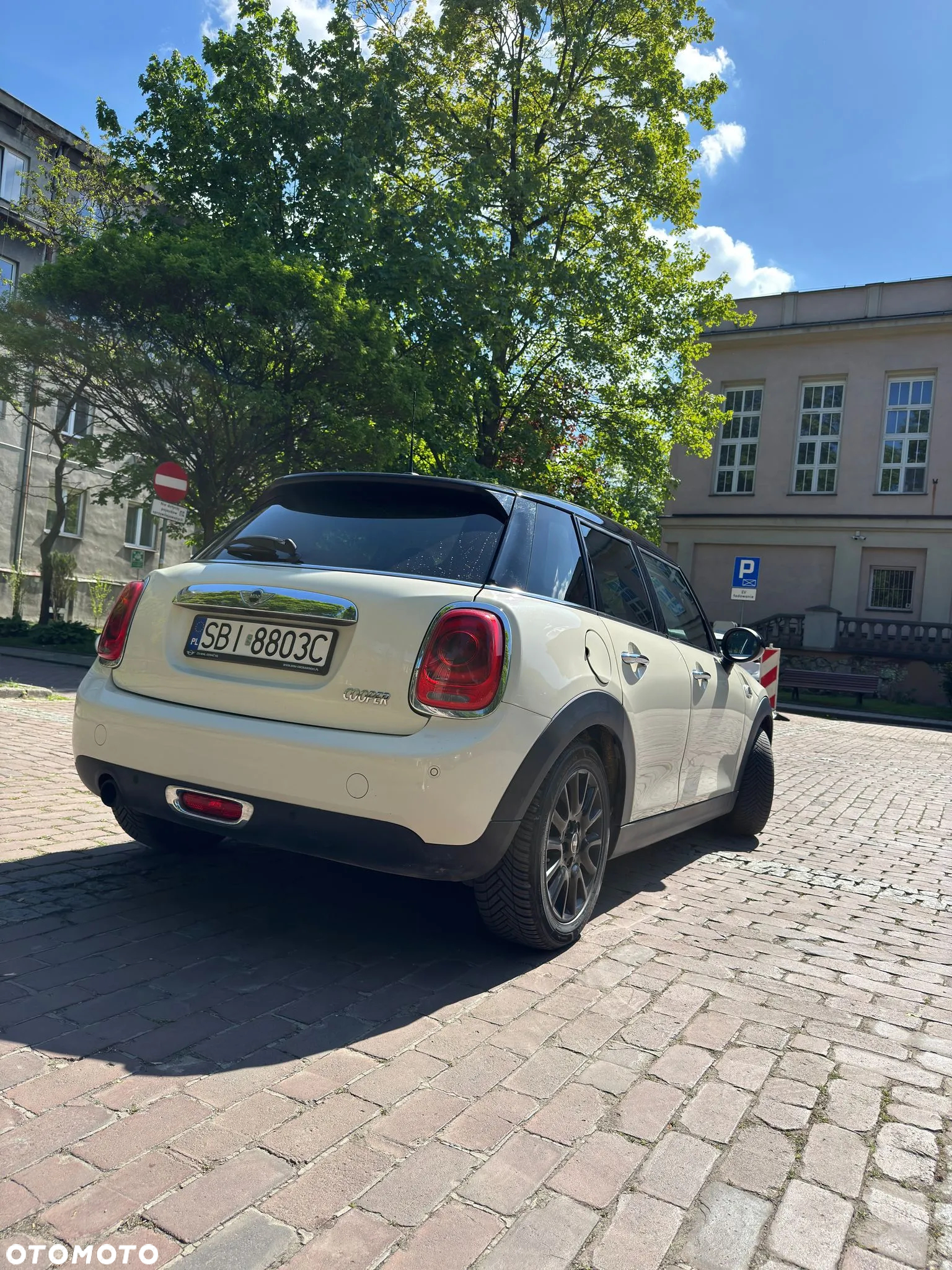 MINI Cooper Standard - 3