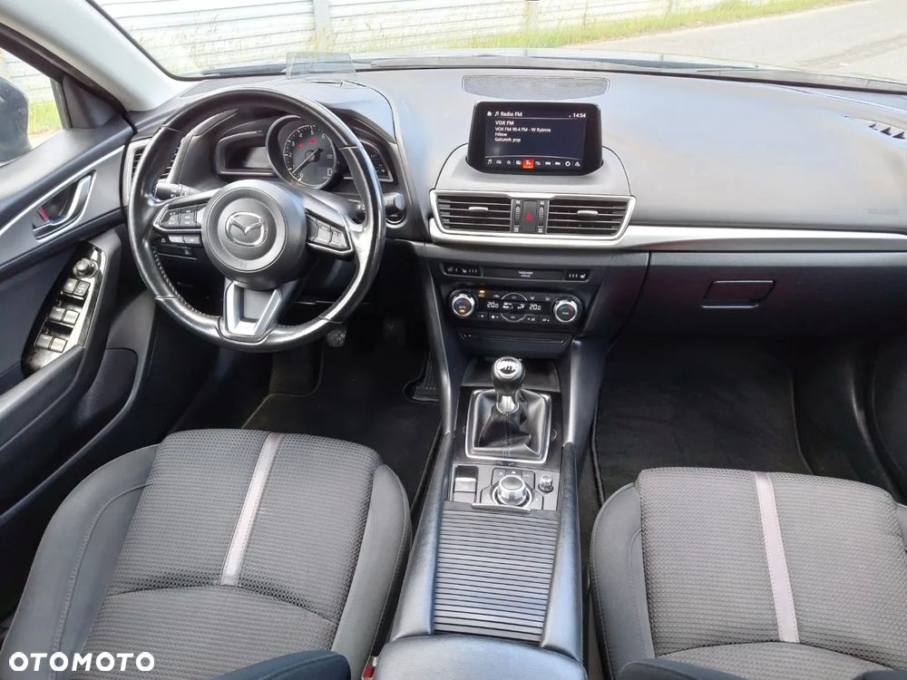 Mazda 3 - 10