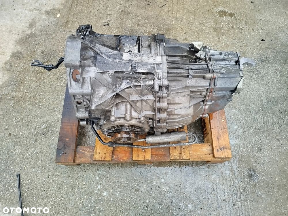 Audi A4 B7 2.0  TDI BPW  HHF skrzyni biegów  silnik