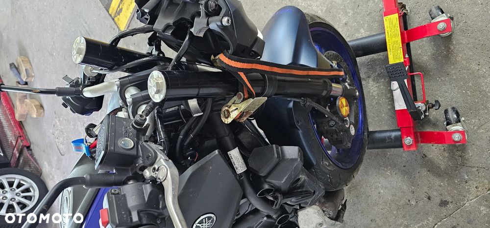Yamaha MT - 7