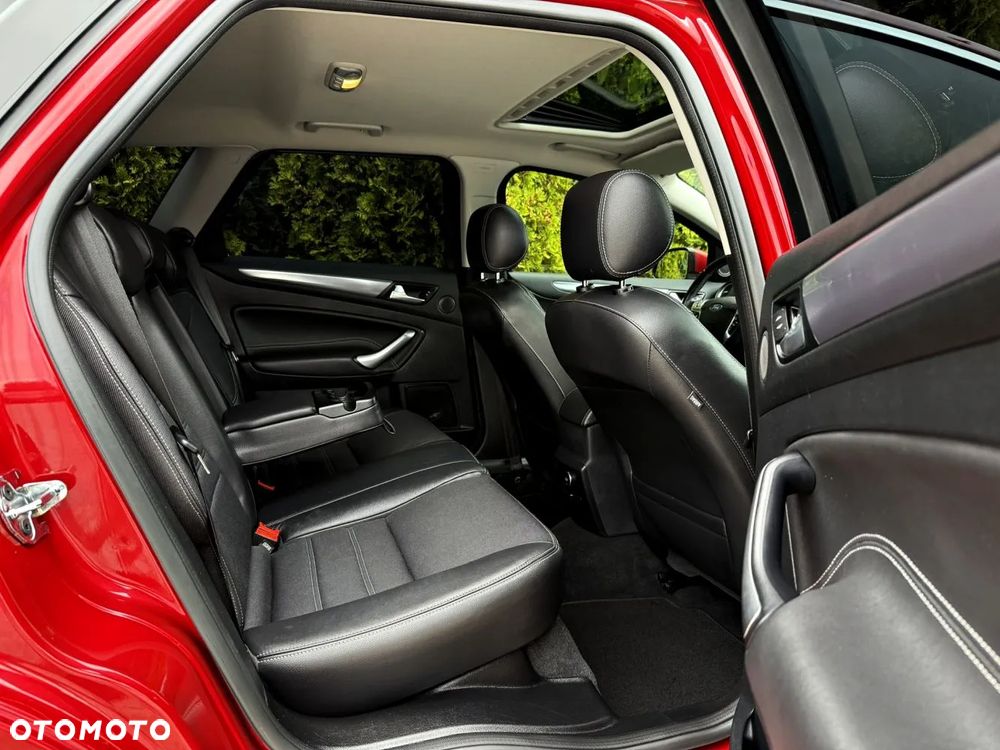 Ford Mondeo - 37