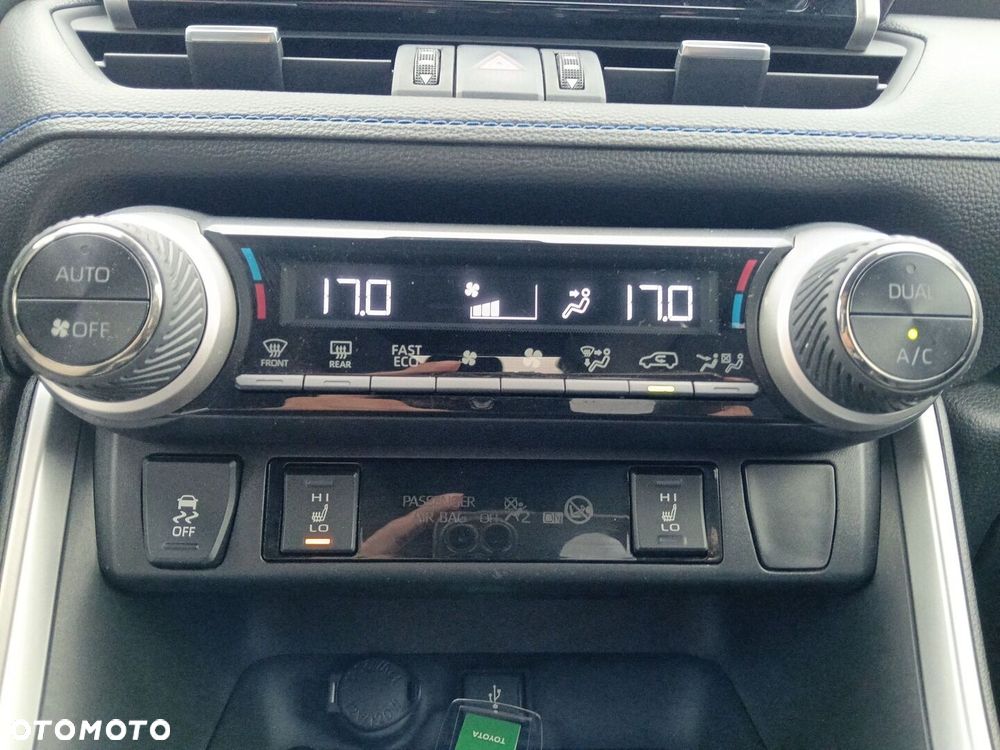 Toyota RAV4 2.5 Hybrid Selection 4x4 - 23