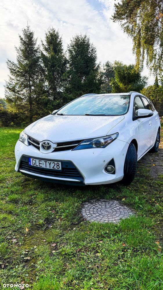 Toyota Auris - 1