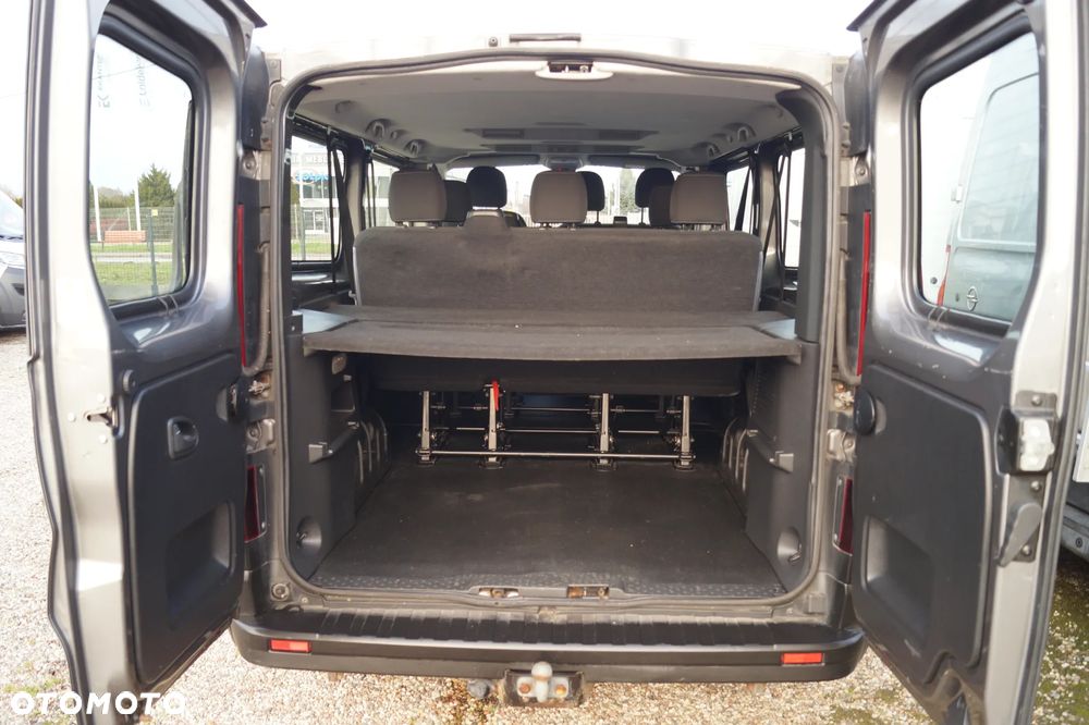 Opel Vivaro - 23