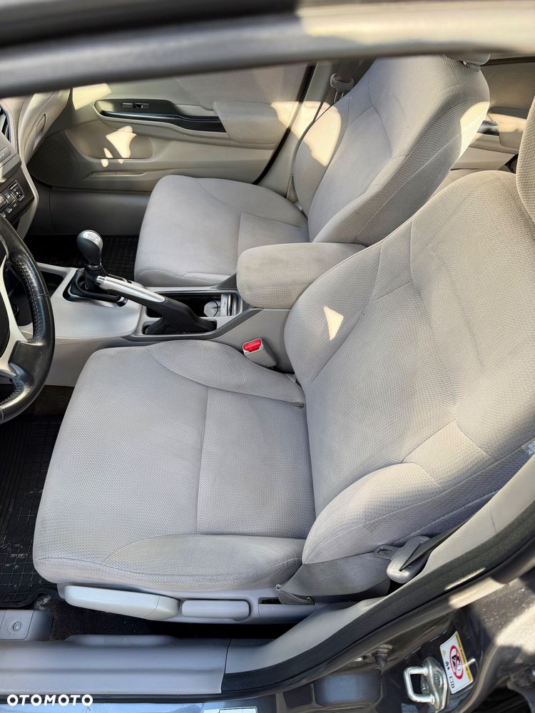 Honda Civic 1.8 Executive - 9