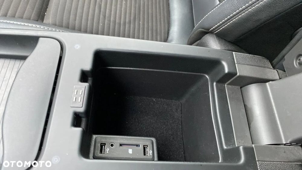 Renault Grand Scenic - 26