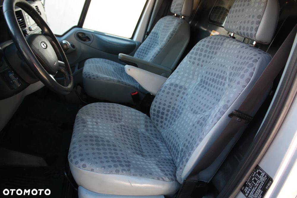 Ford Transit - 10