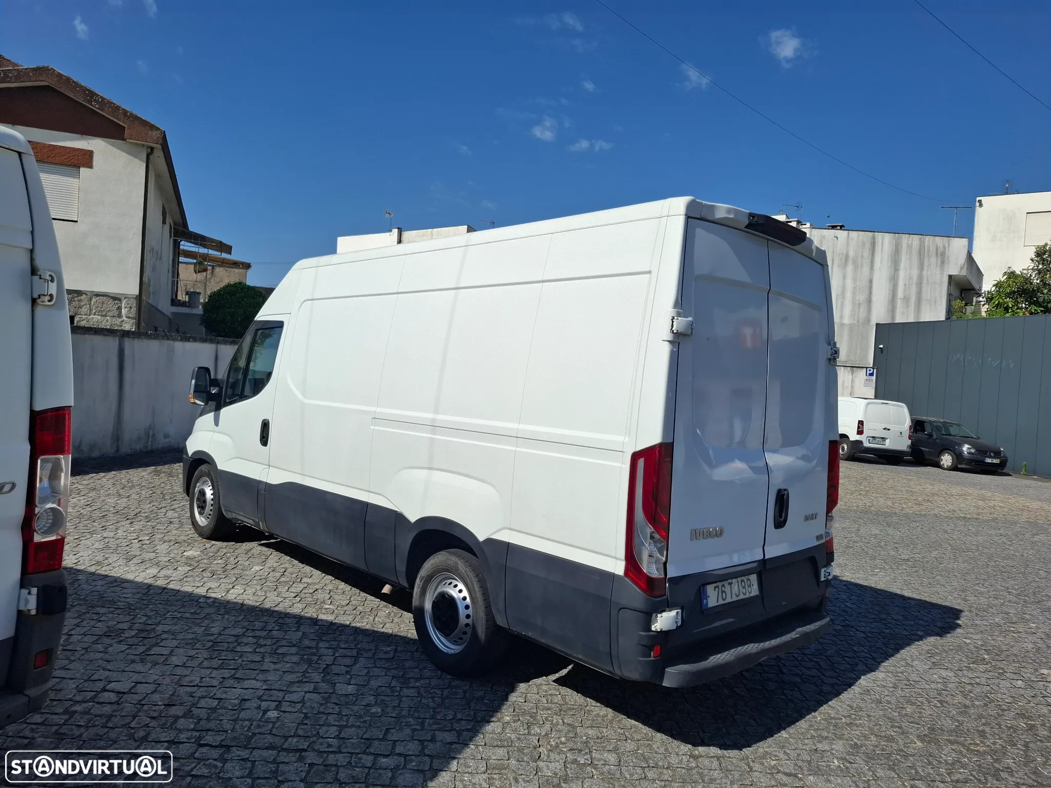 Iveco DAILY 2.3CDTI 35/20 9m3 ISOTÉRMICO C/MOTOR FRIO - 11