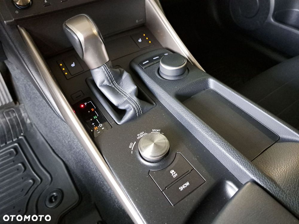 Lexus IS 250 Elite - 25