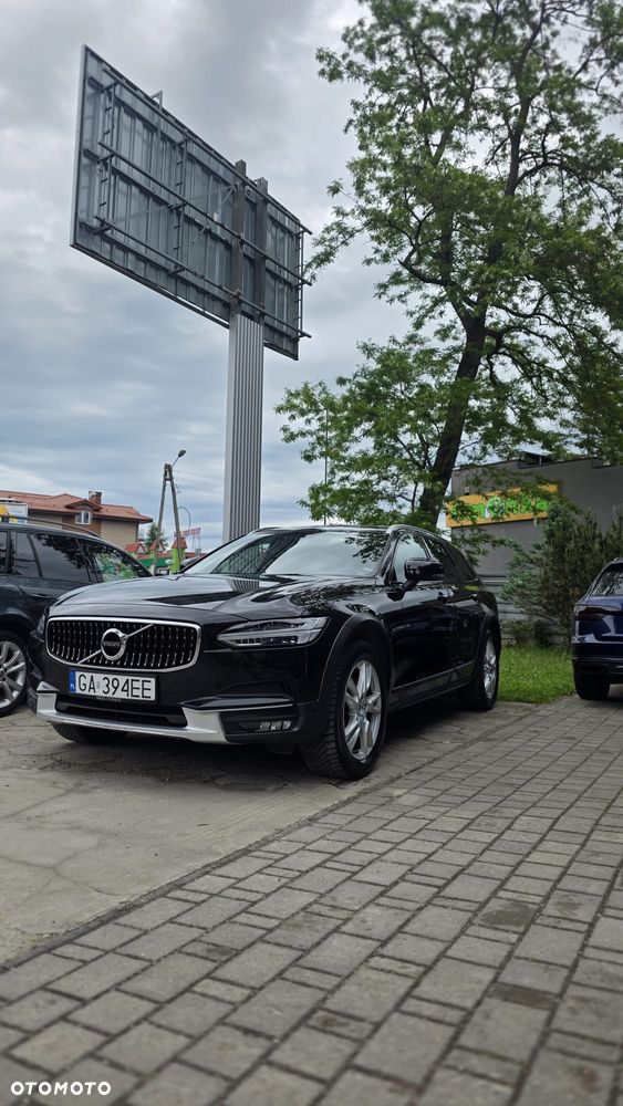 Volvo V90 D5 AWD Momentum - 12