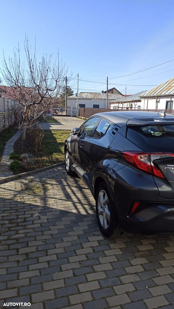 Toyota C-HR 1.8 HSD 122 CP 4x2 CVT C-lassy bi-tone - 10