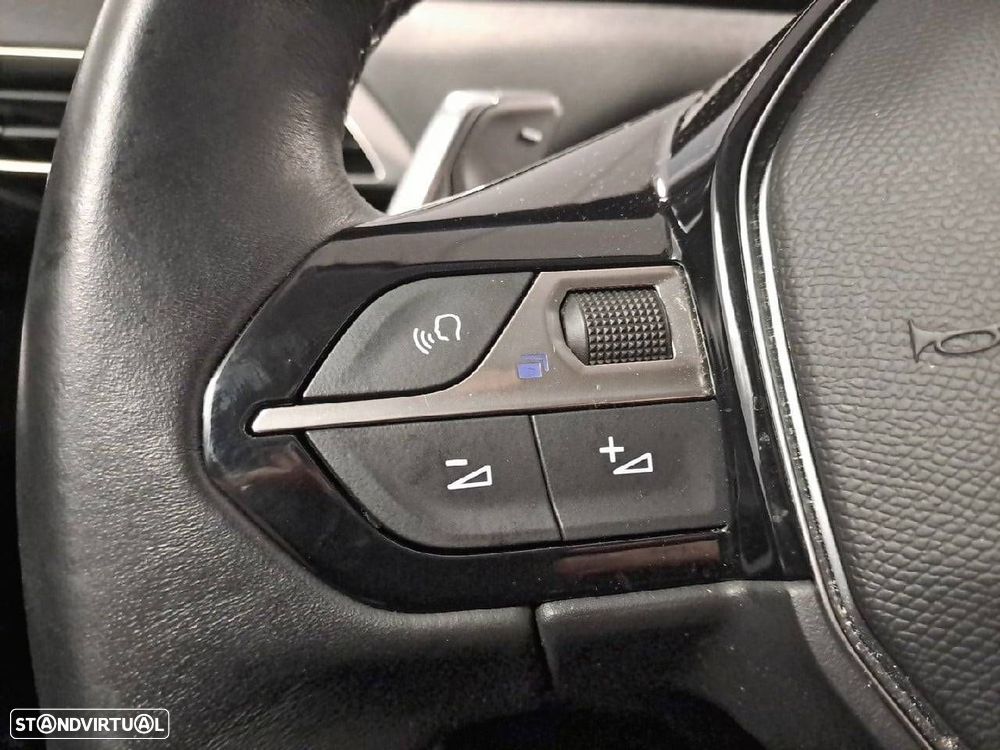 Peugeot 3008 1.2 PureTech Allure Pack EAT8 - 16