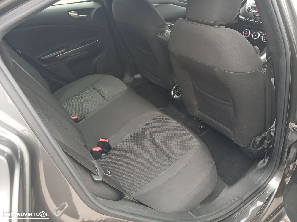 Alfa Romeo Giulietta 1.6 JTDM Veloce - 21