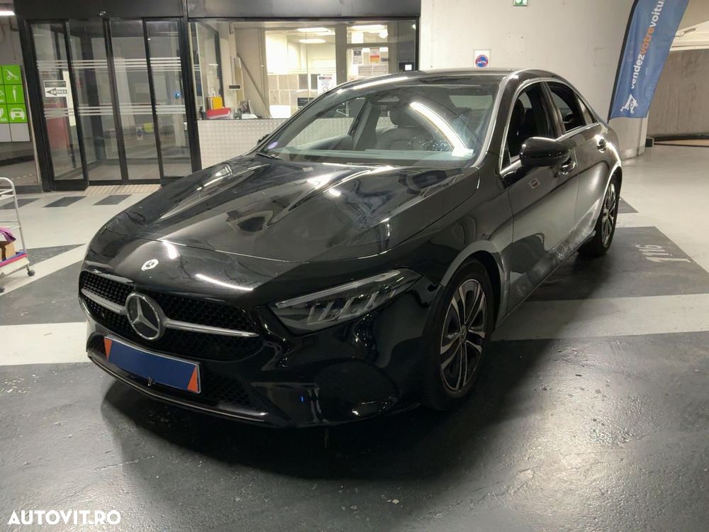 Mercedes-Benz A 180 Sedan 7G-DCT - 1