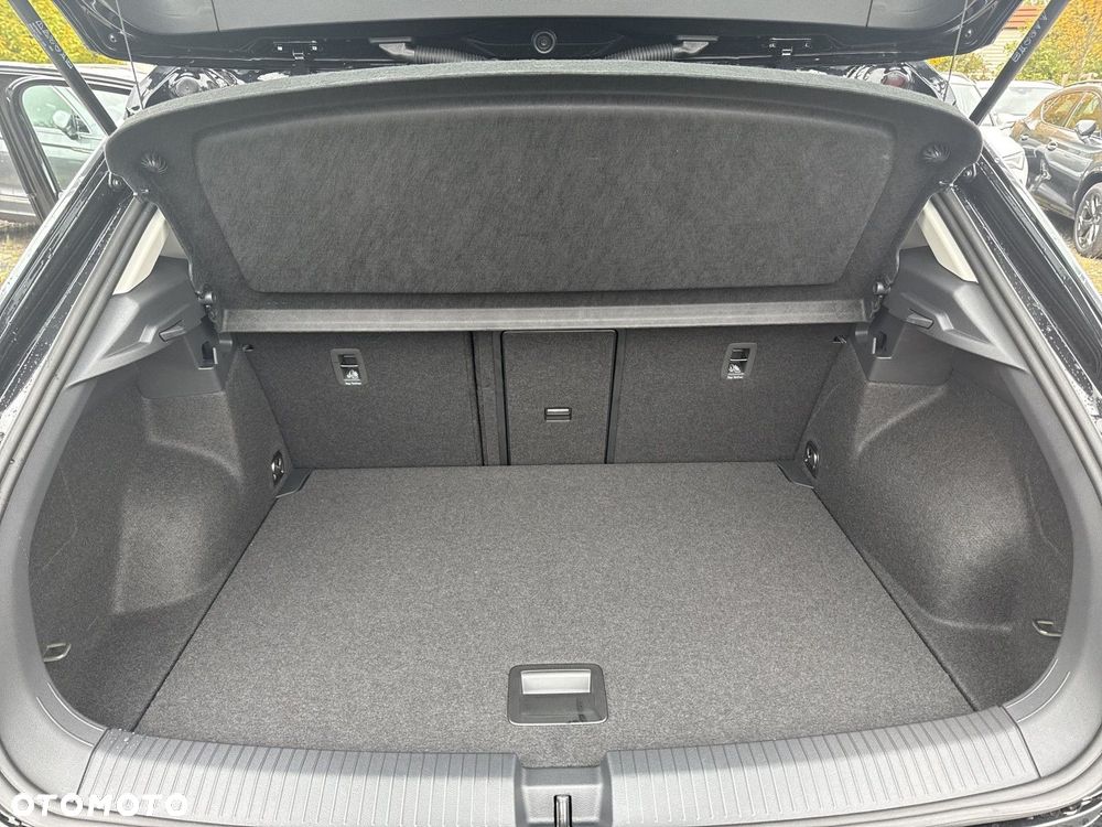Volkswagen T-Roc - 25