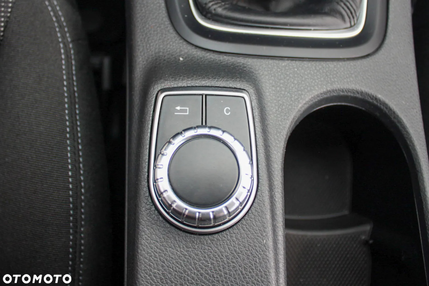 Mercedes-Benz Klasa B 180 (BlueEFFICIENCY) - 17