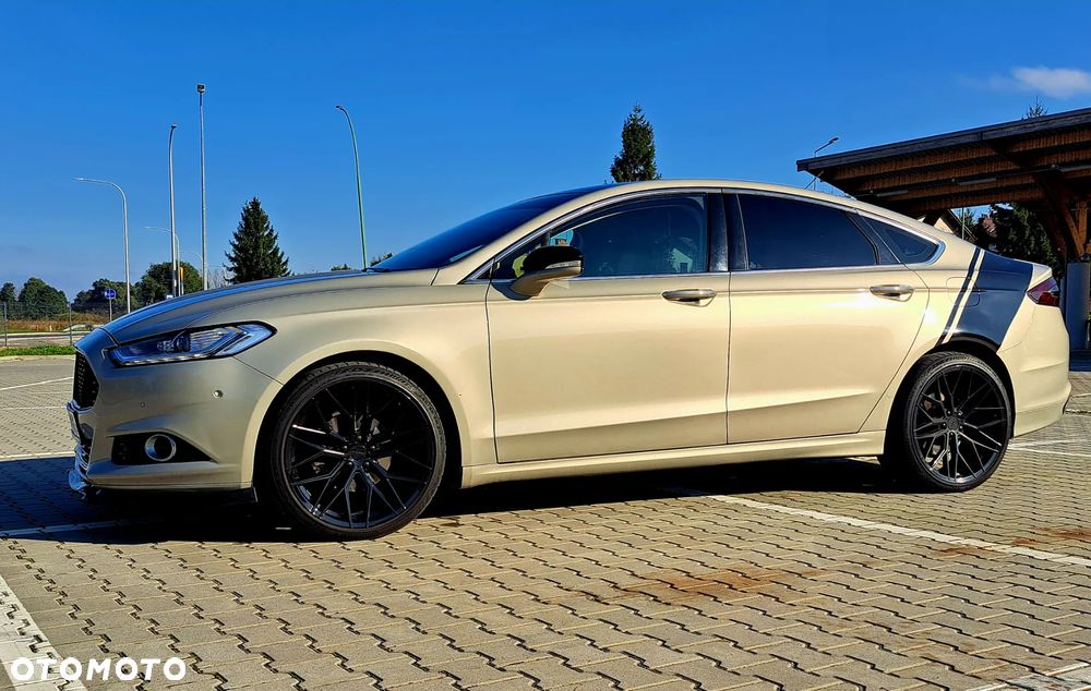 Ford Fusion 2.0 EcoBoost Titanium - 11