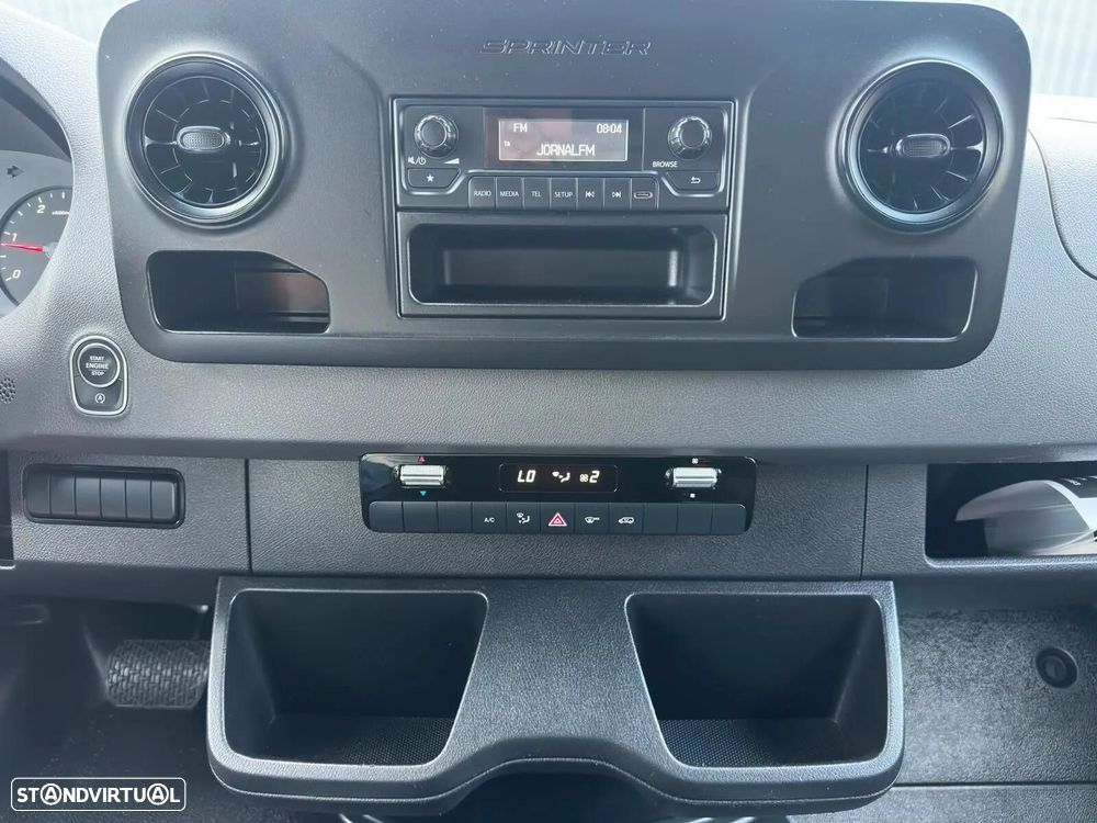 Mercedes-Benz Sprinter Compacta HA 9G-TRONIC - 12