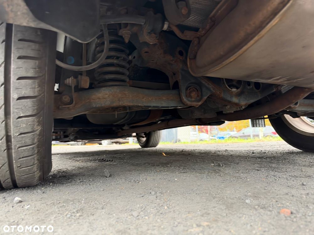 Hyundai ix35 2.0 CRDi 4WD Automatik Premium - 32