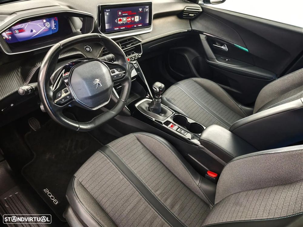 Peugeot 2008 PureTech 100 Allure - 23