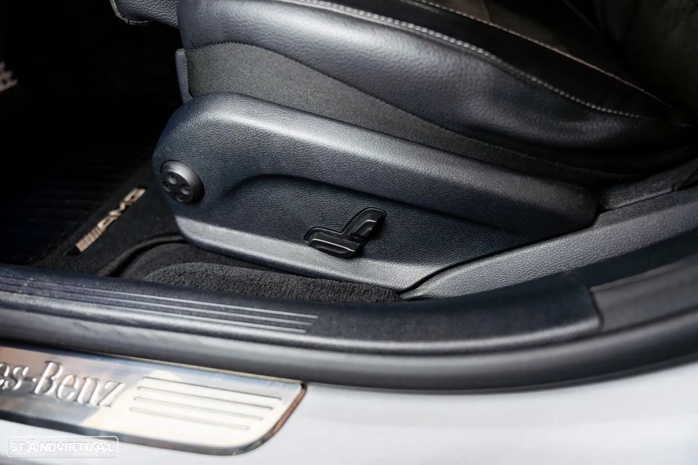 Mercedes-Benz E 220 d AMG Line - 28