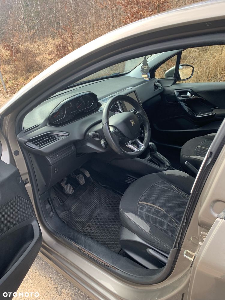 Peugeot 208 1.2 VTi Active - 11